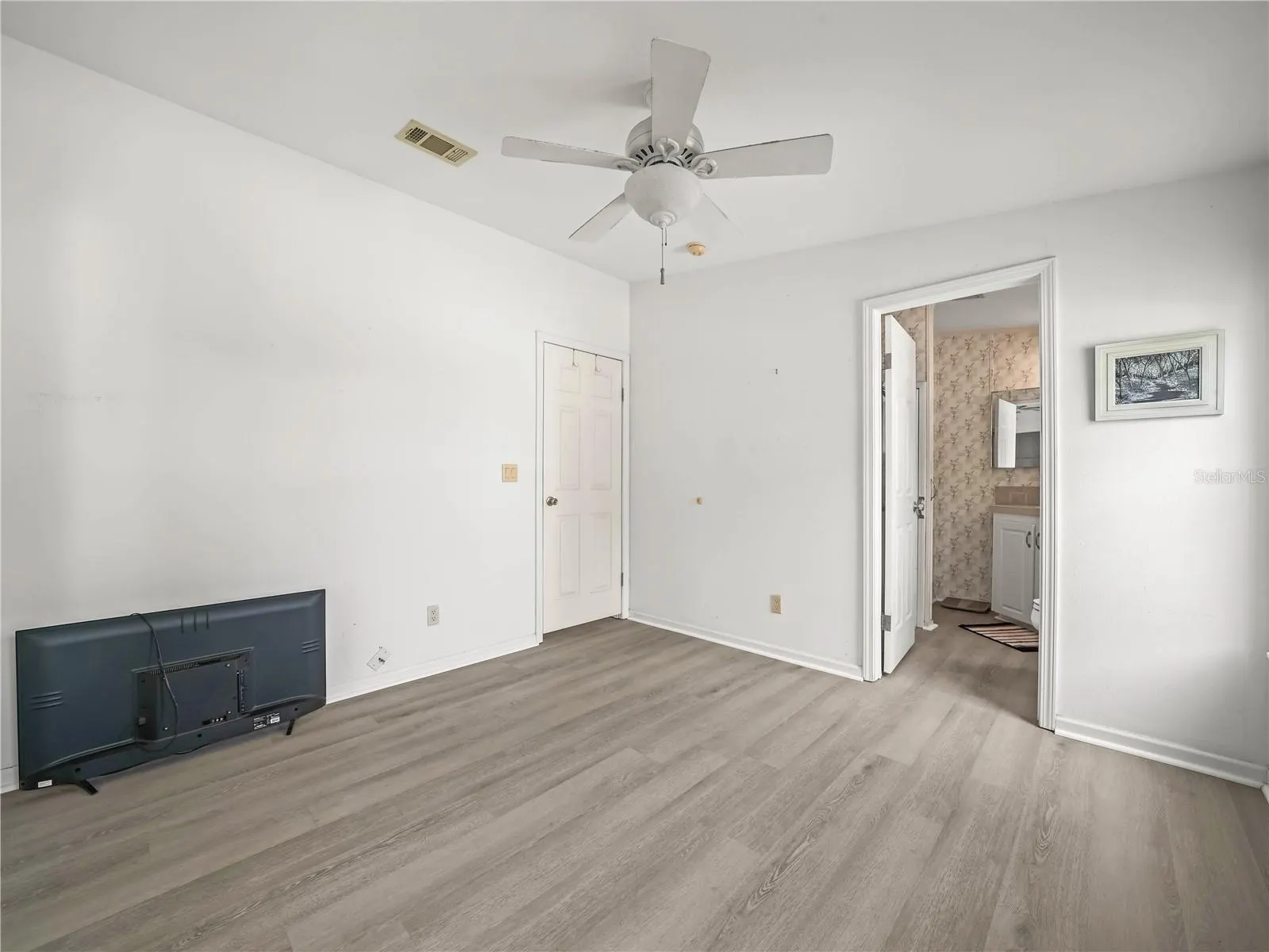 37 SILVER DOCTOR LN