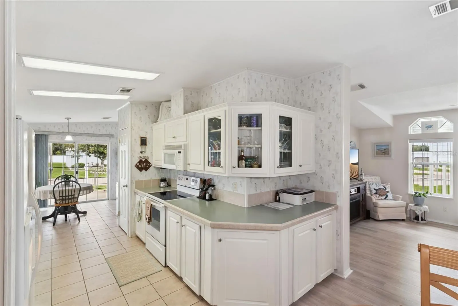 5035 NORTHSHORE DR