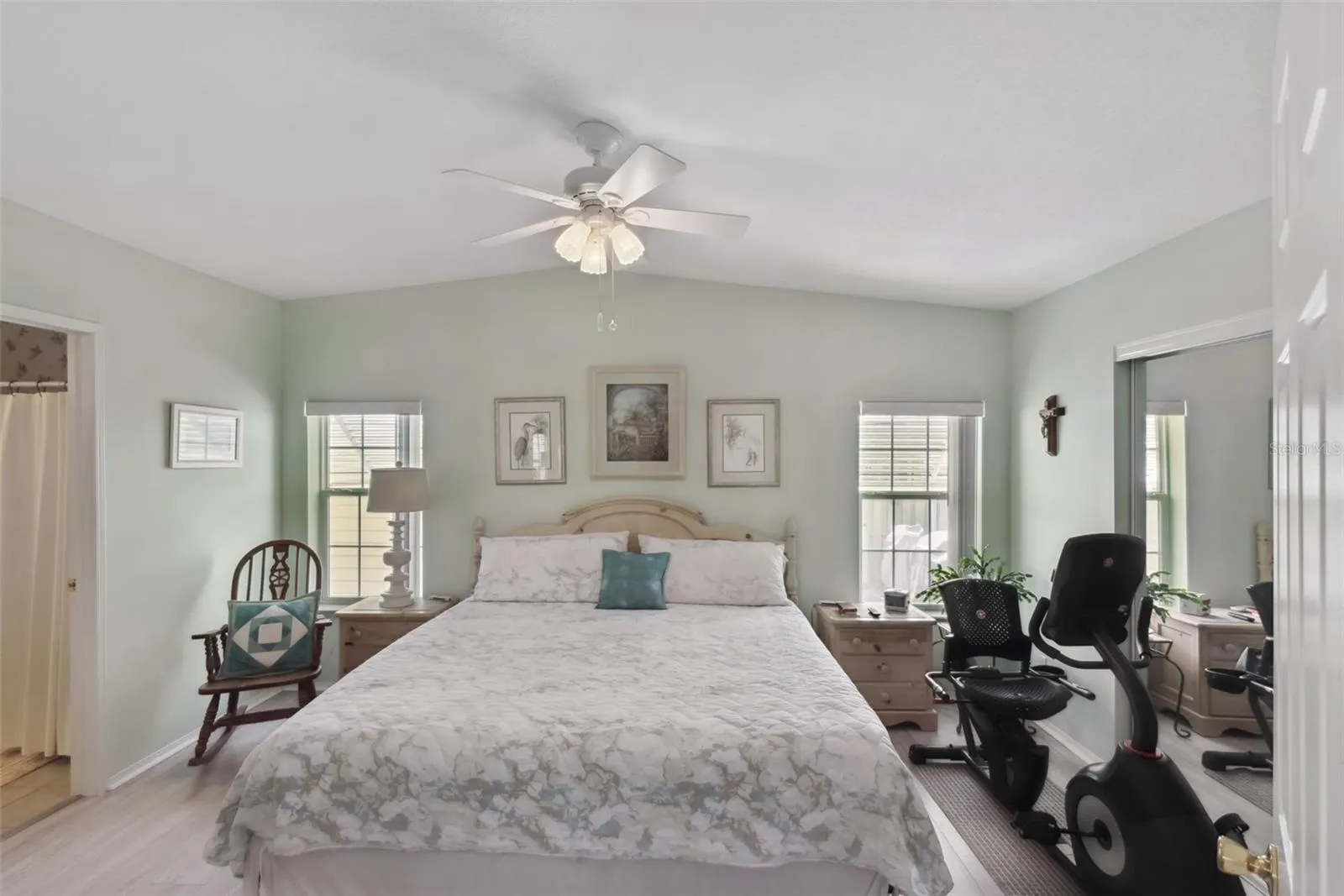 5035 NORTHSHORE DR