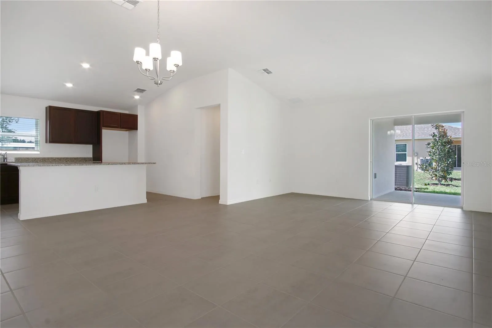 3139 CEDAR CROSSING BLVD
