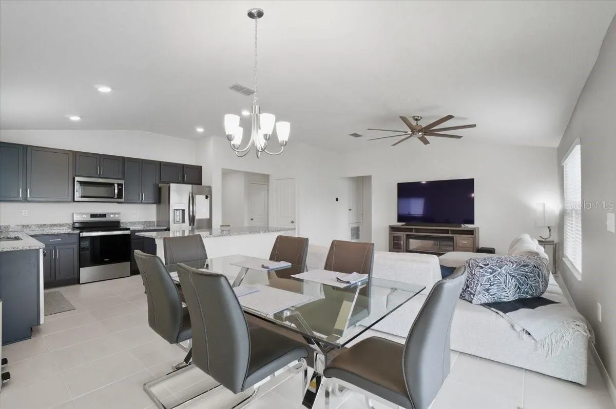 232 SUMMERLIN LOOP