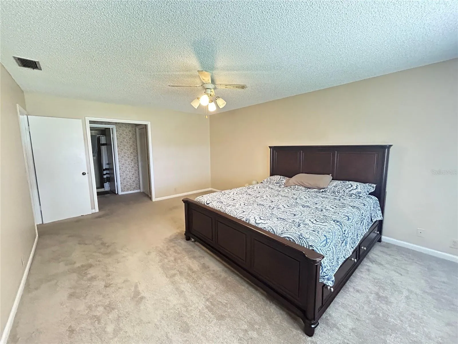 374 TROON CT