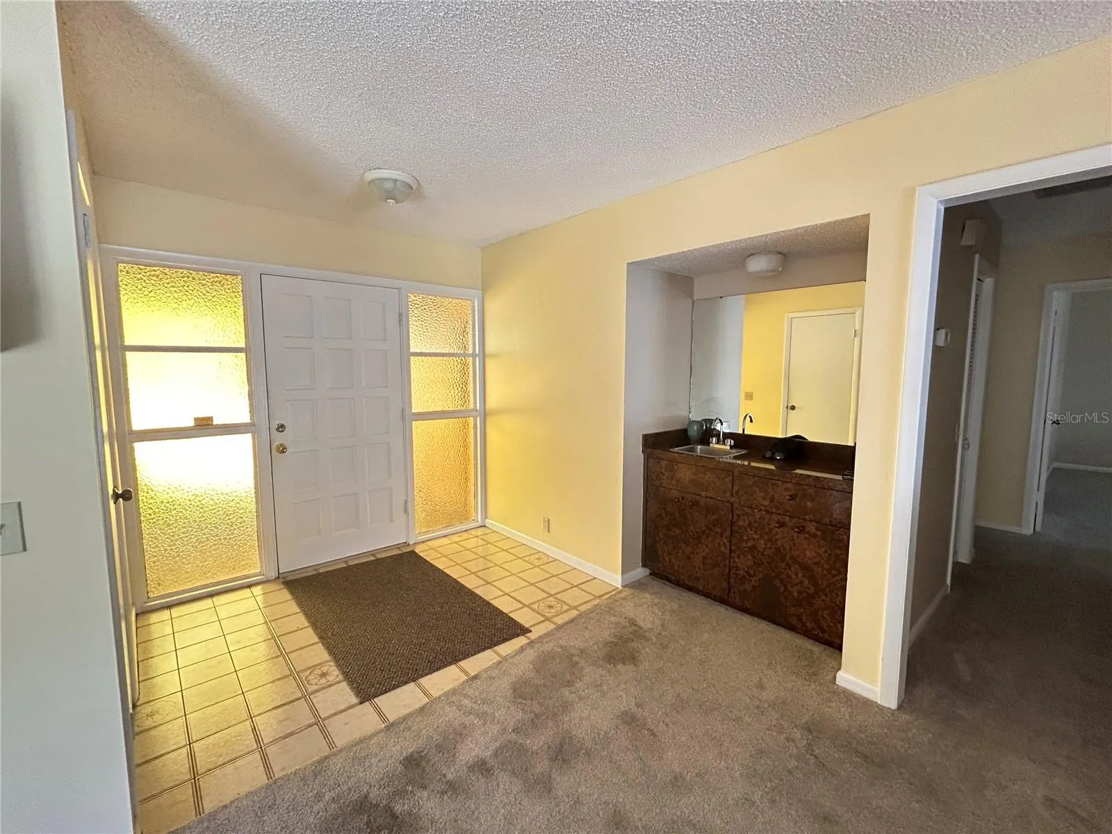 374 TROON CT