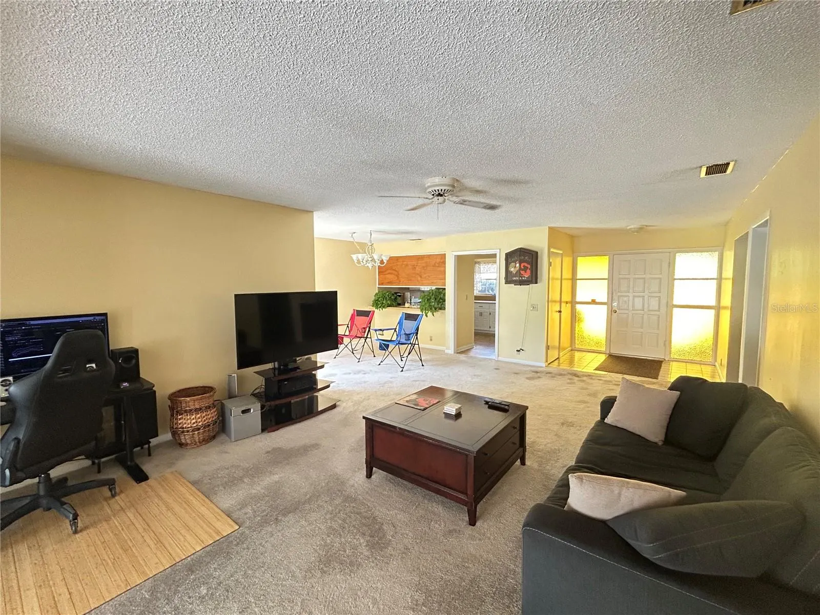 374 TROON CT