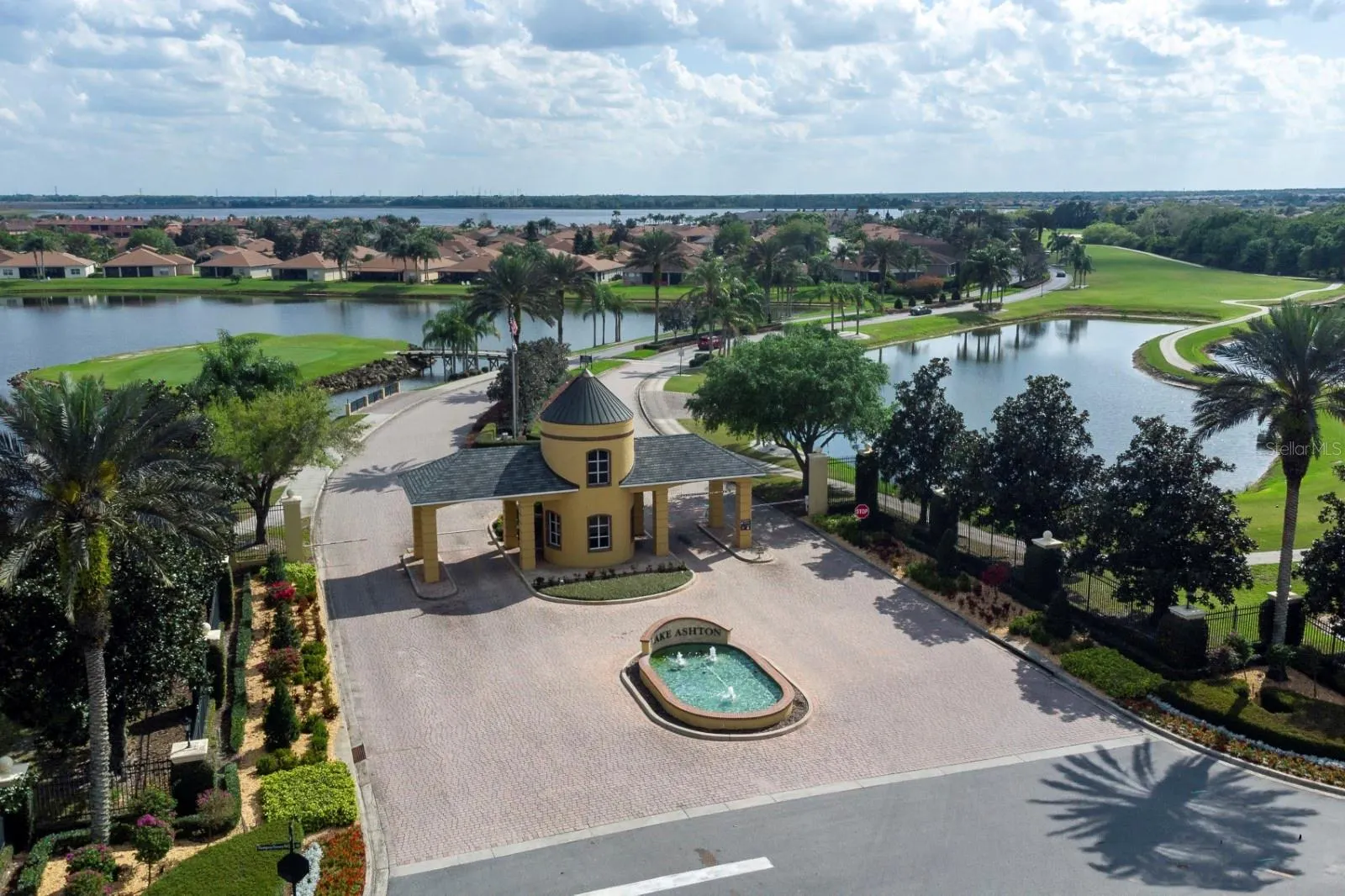 4111 MUIRFIELD LOOP