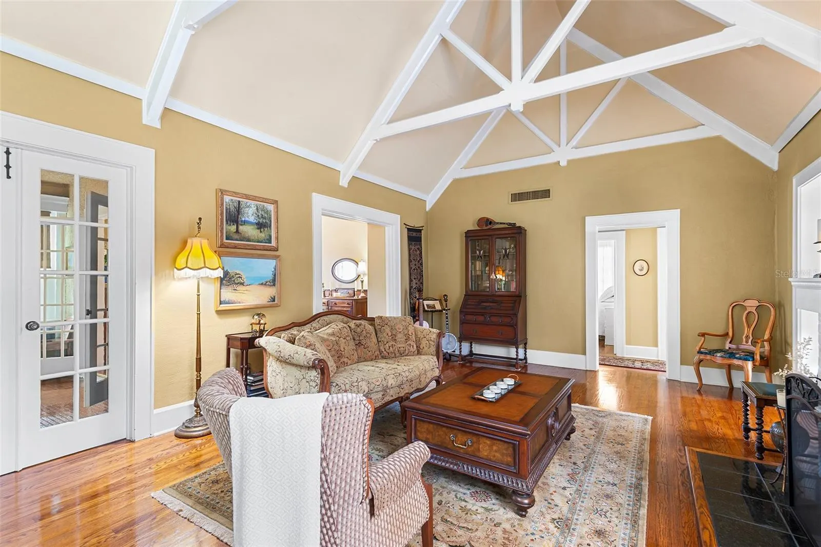 1323 STATELY OAKS DR NW