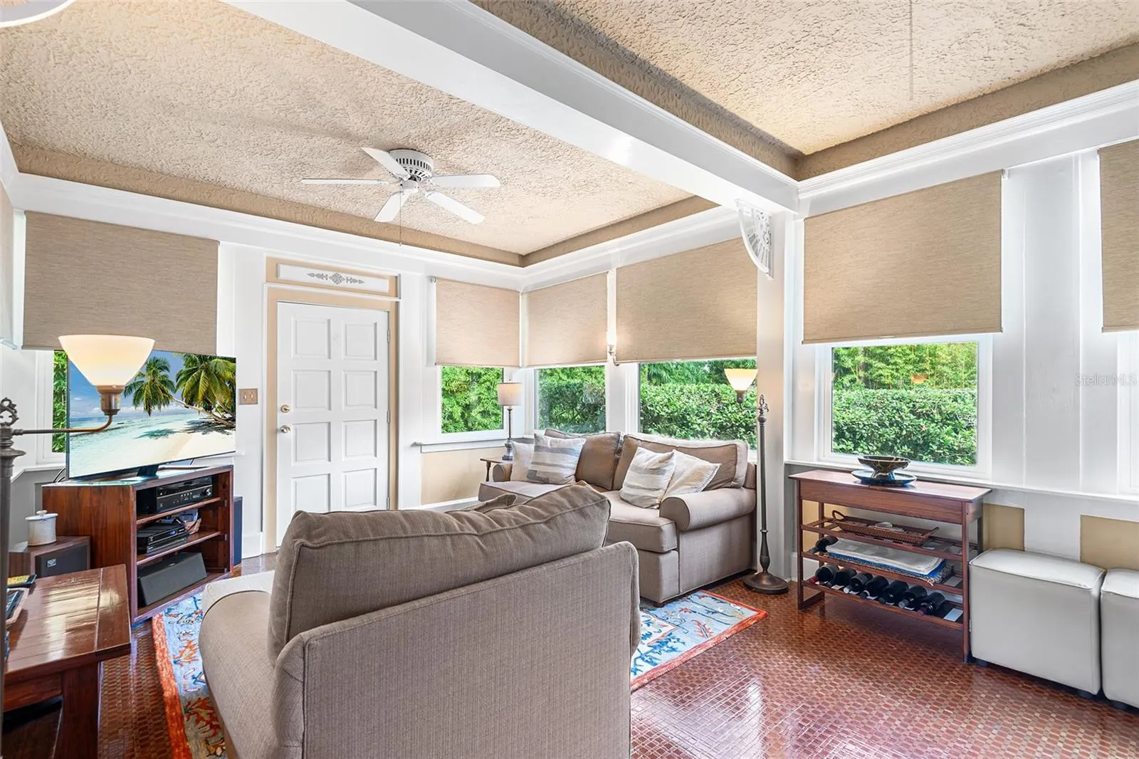1323 STATELY OAKS DR NW