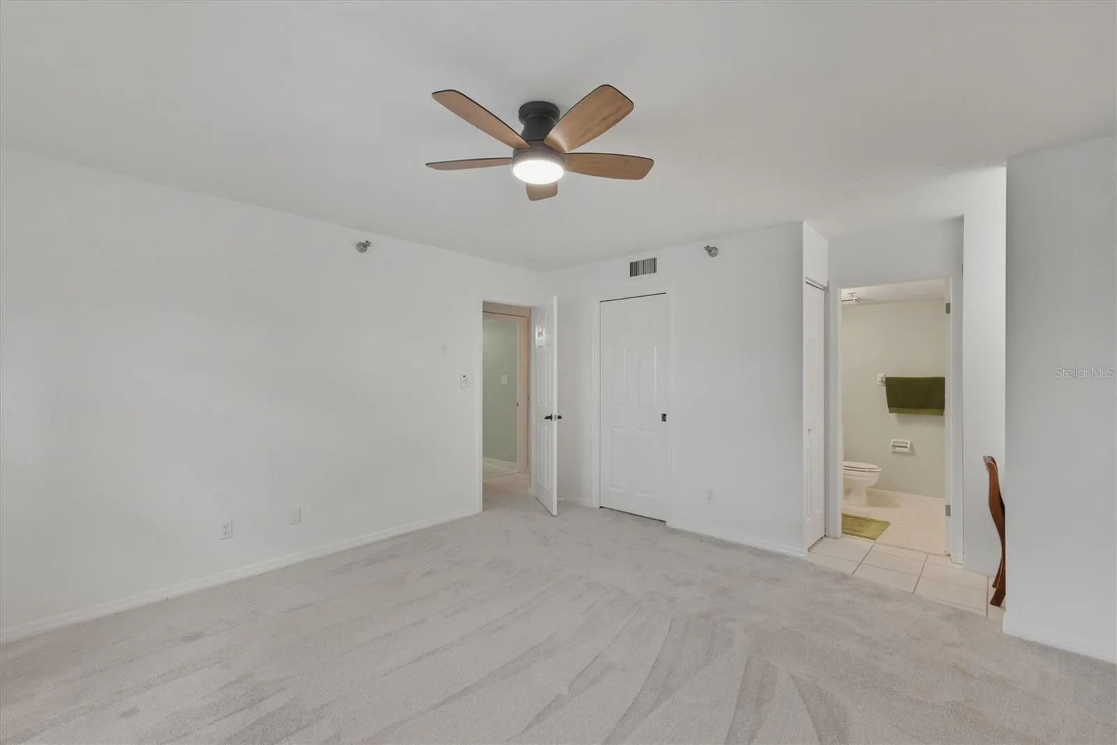 23465 HARBORVIEW RD #826, #826