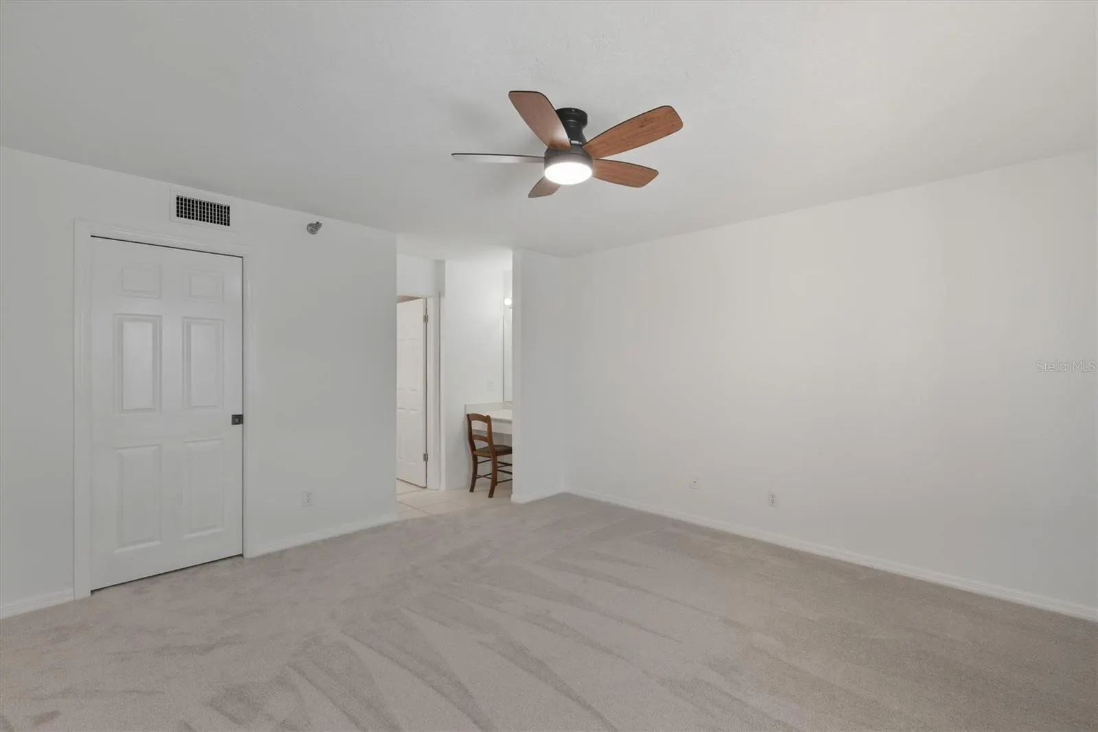 23465 HARBORVIEW RD #826, #826