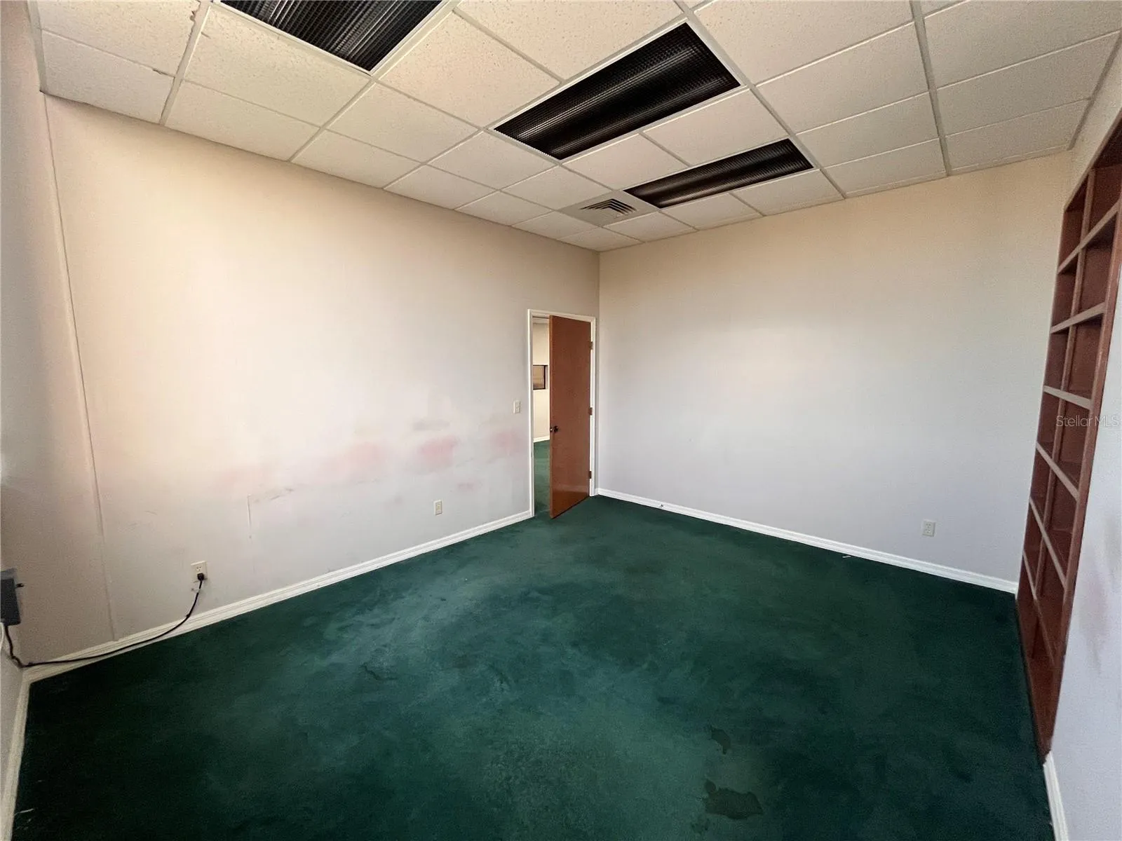 141 E CENTRAL AVE #300, #300