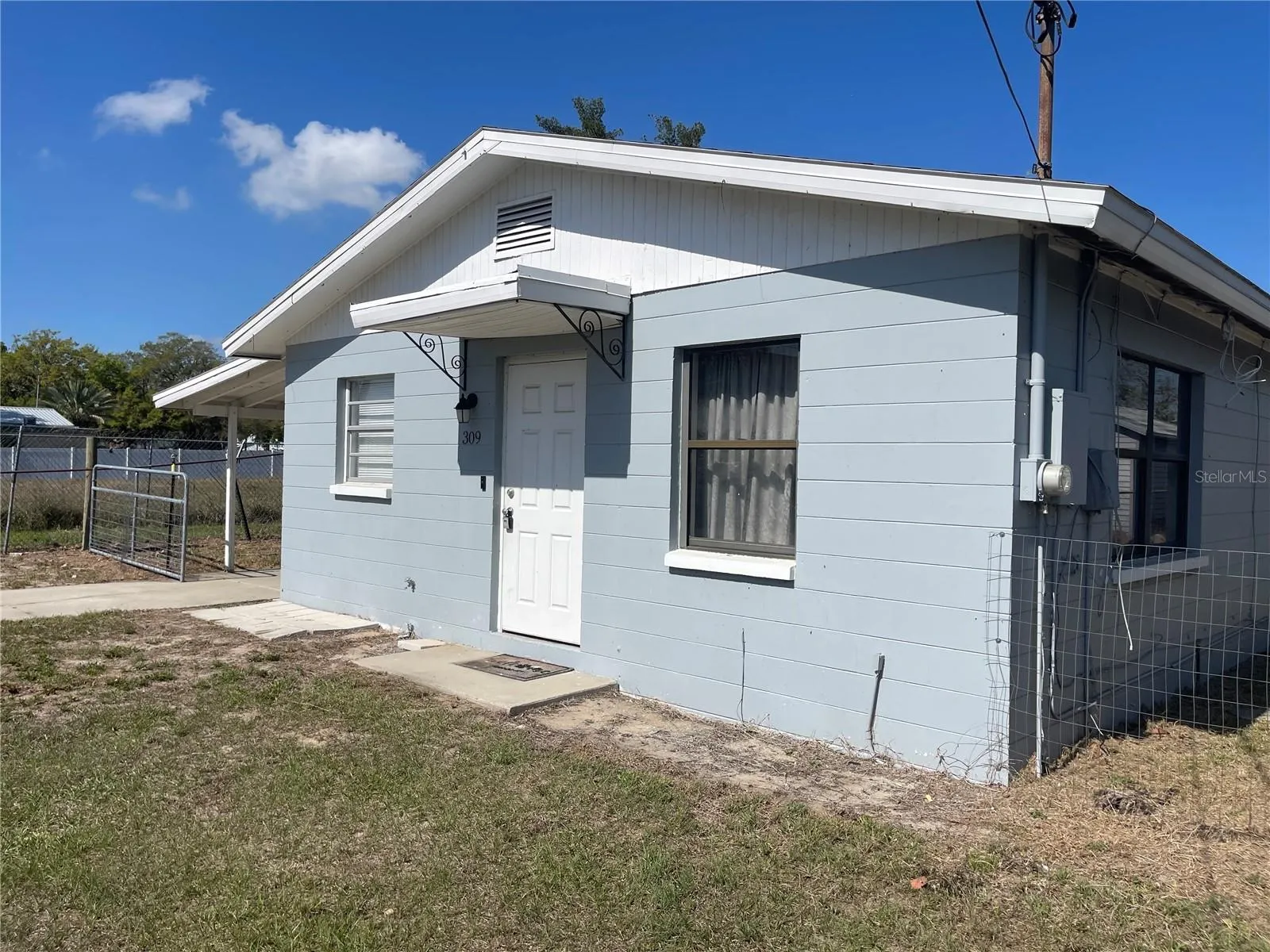 309 CENTER ST