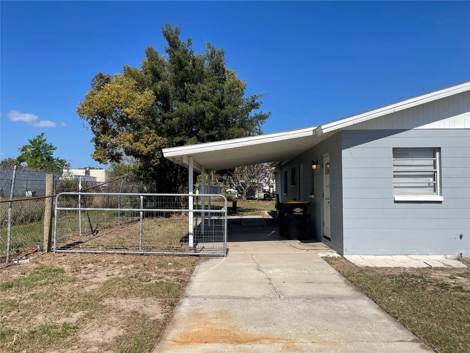 309 CENTER ST