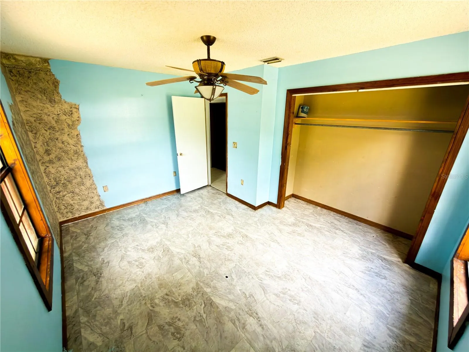415 3RD ST W
