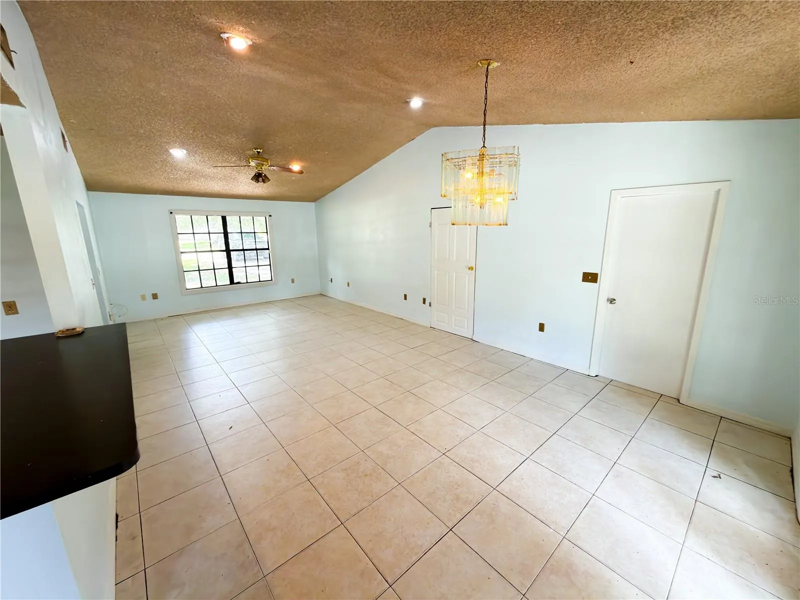 415 3RD ST W