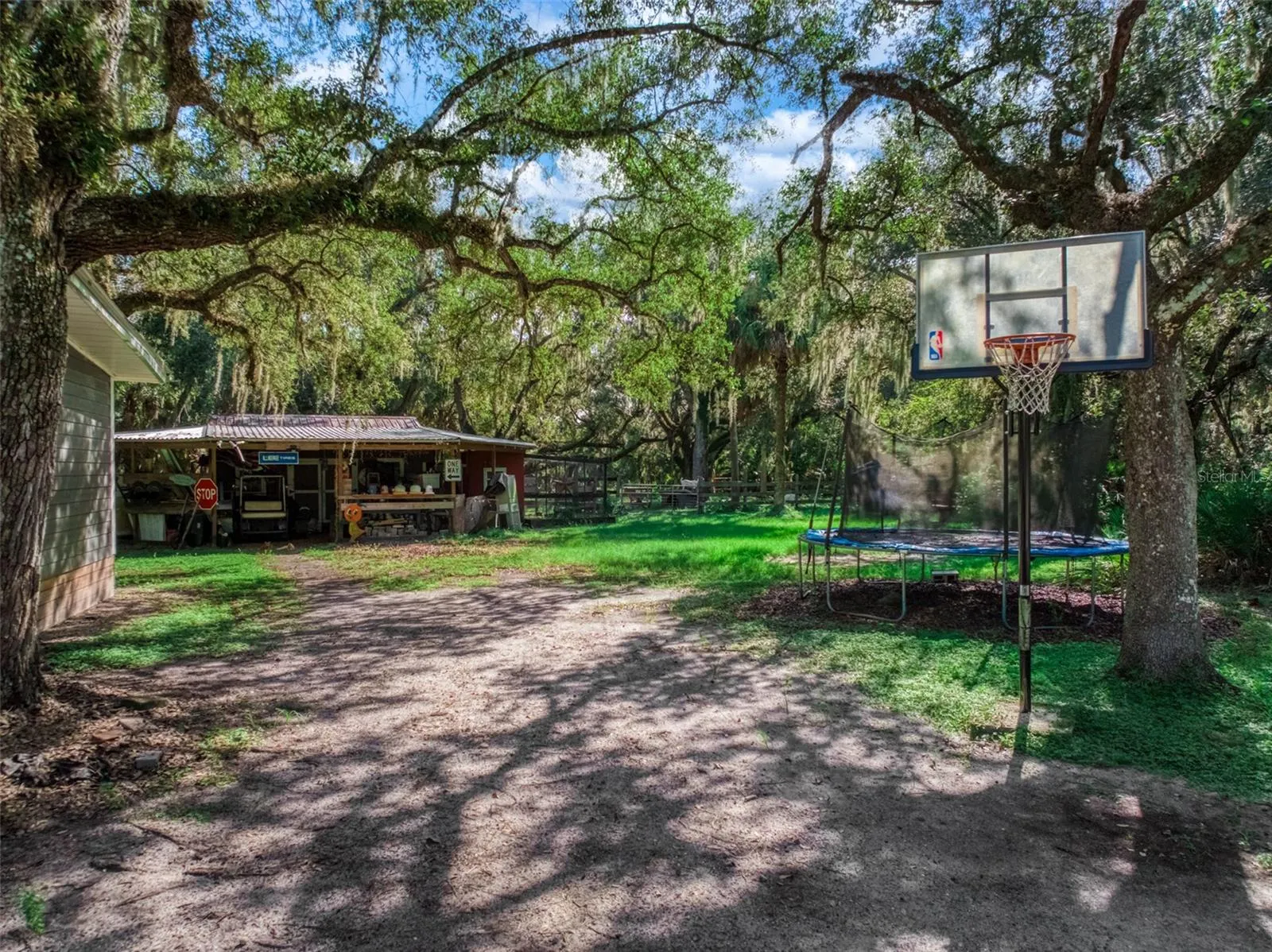 1682 FRIENDSHIP LN