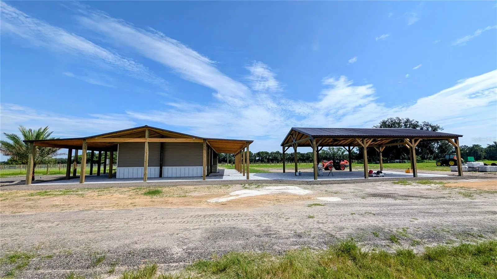 610 N HOLLANDTOWN RD