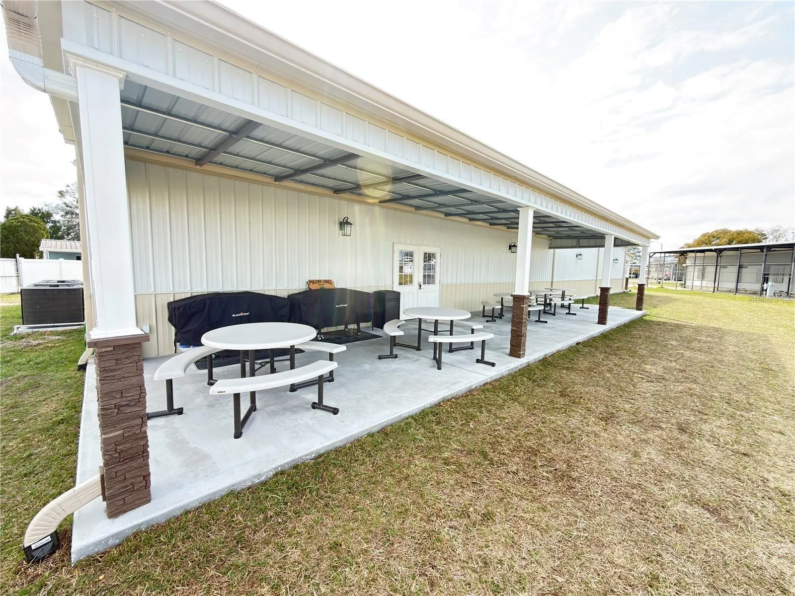 5049 SHORE LINE DR