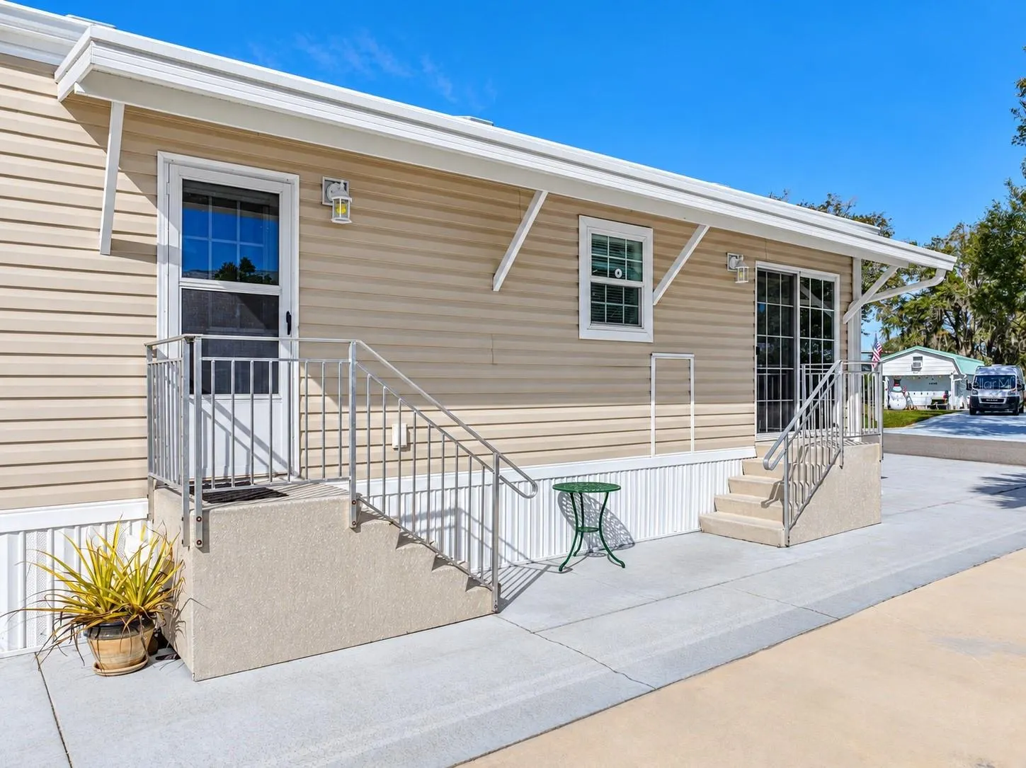 5049 SHORE LINE DR