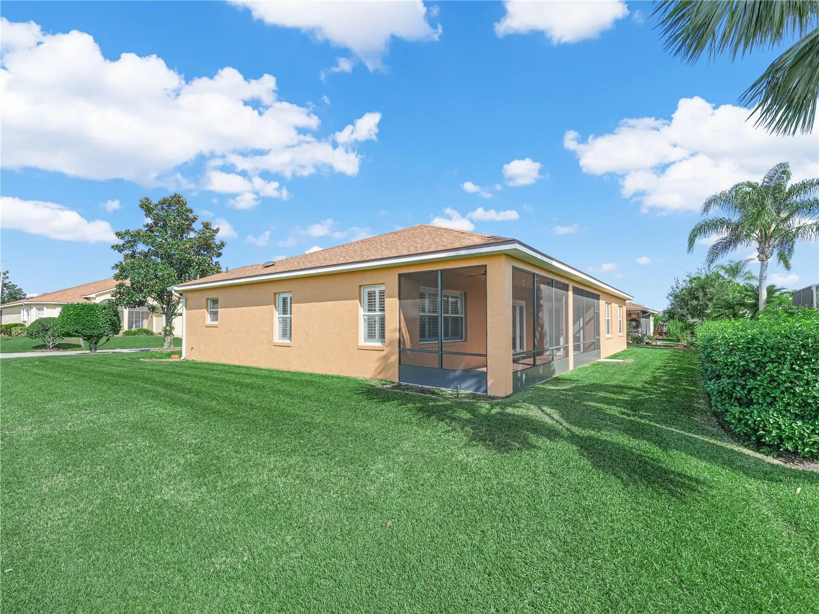 4497 STRATHMORE DR