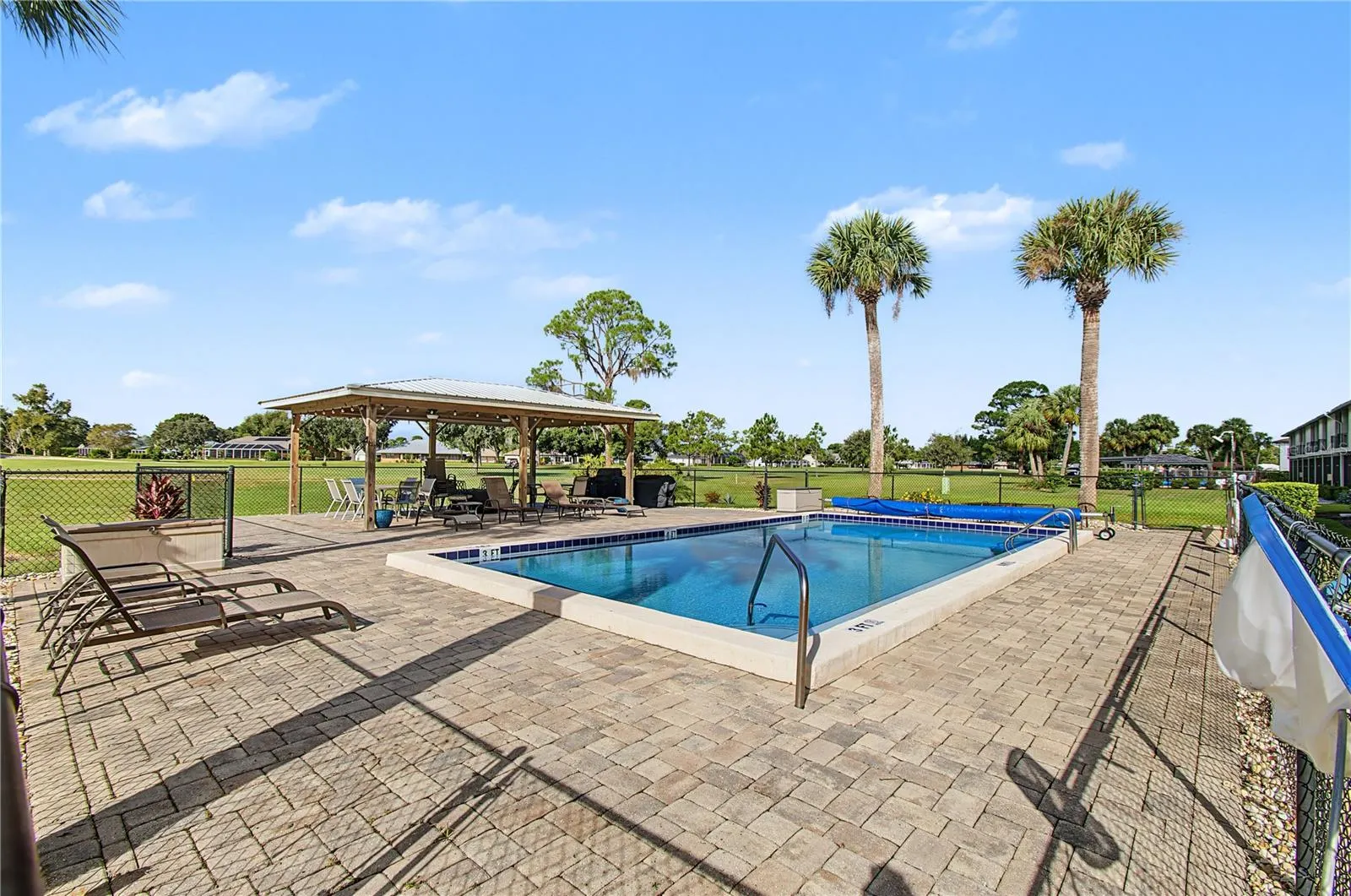 3621 EDGEWATER DR #207 #207