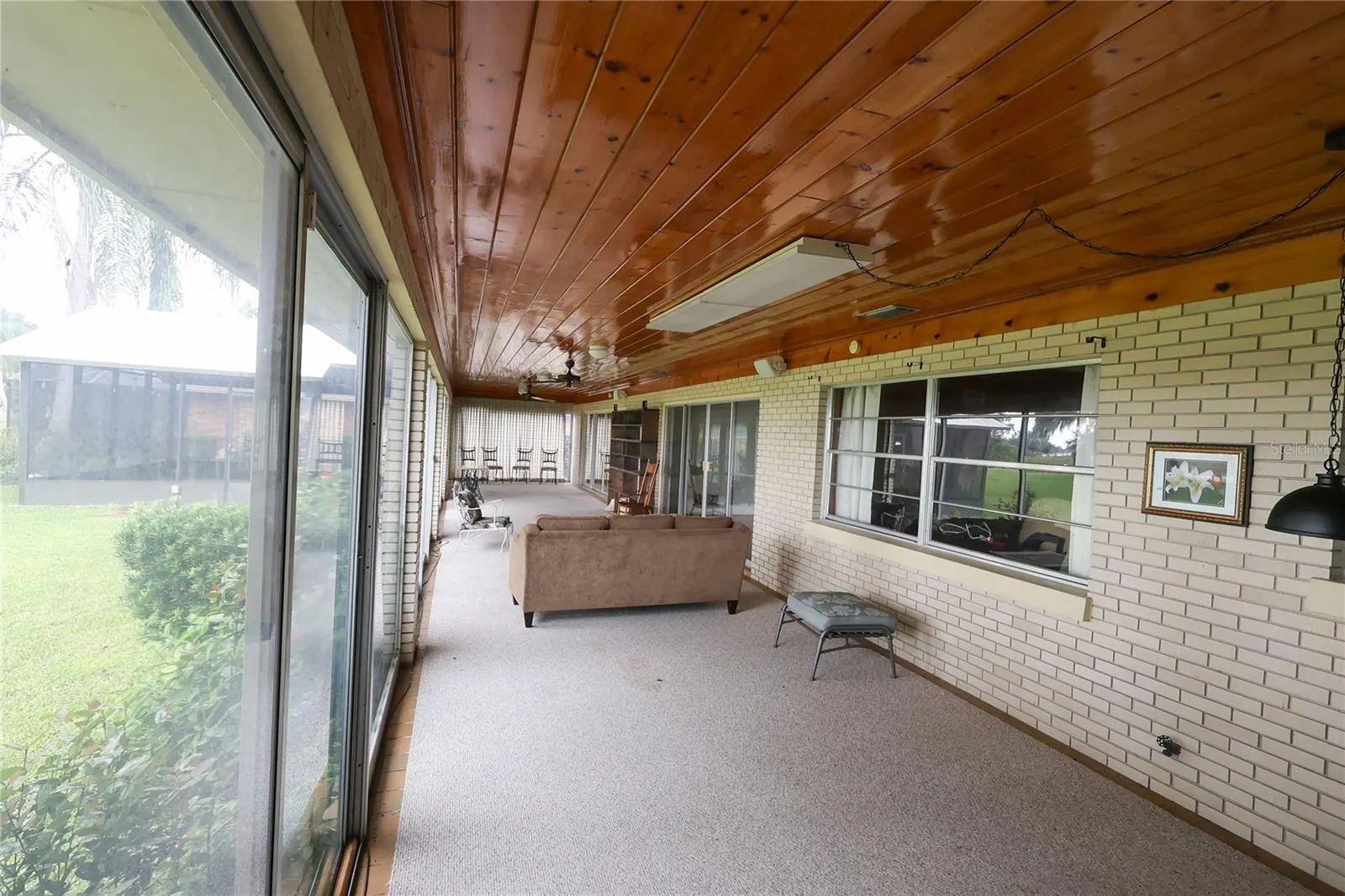 1020 W LAKE HAMILTON DR