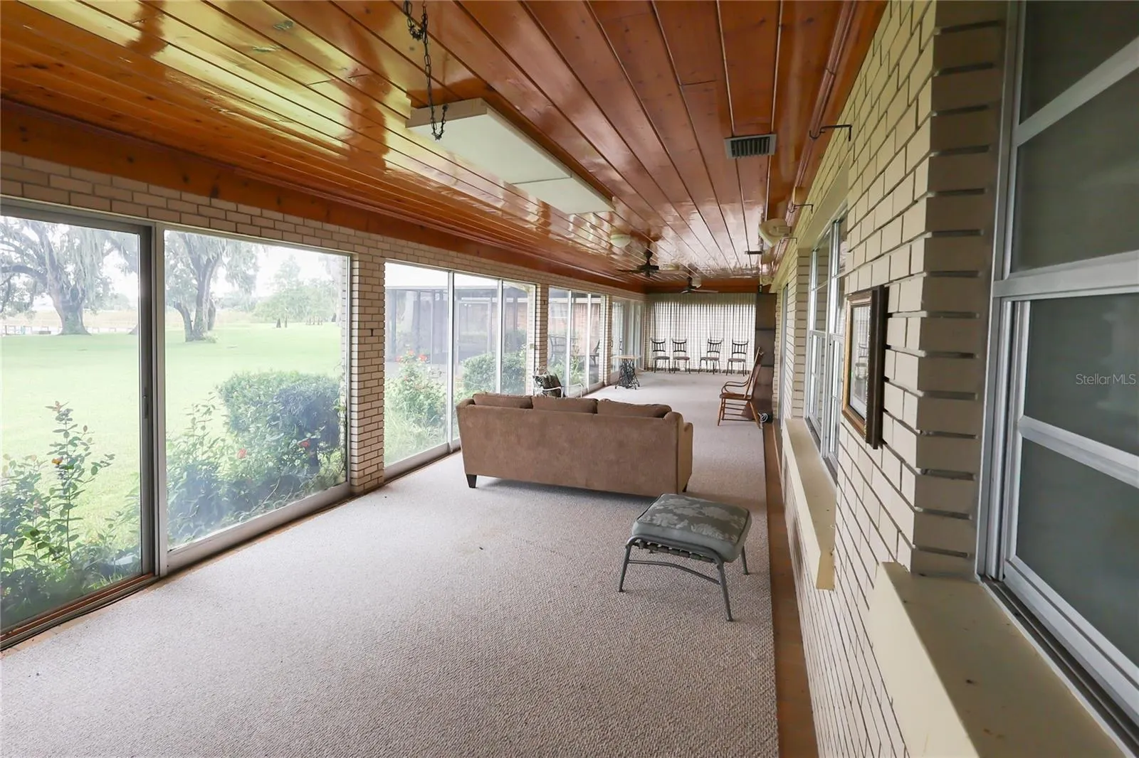1020 W LAKE HAMILTON DR