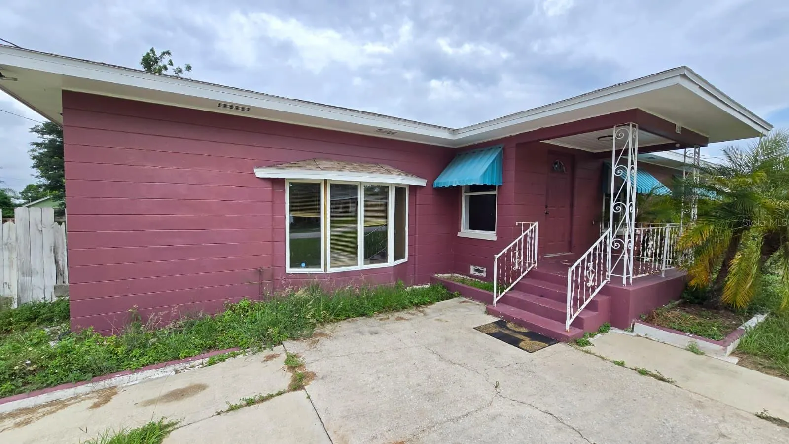 311 E WALNUT ST