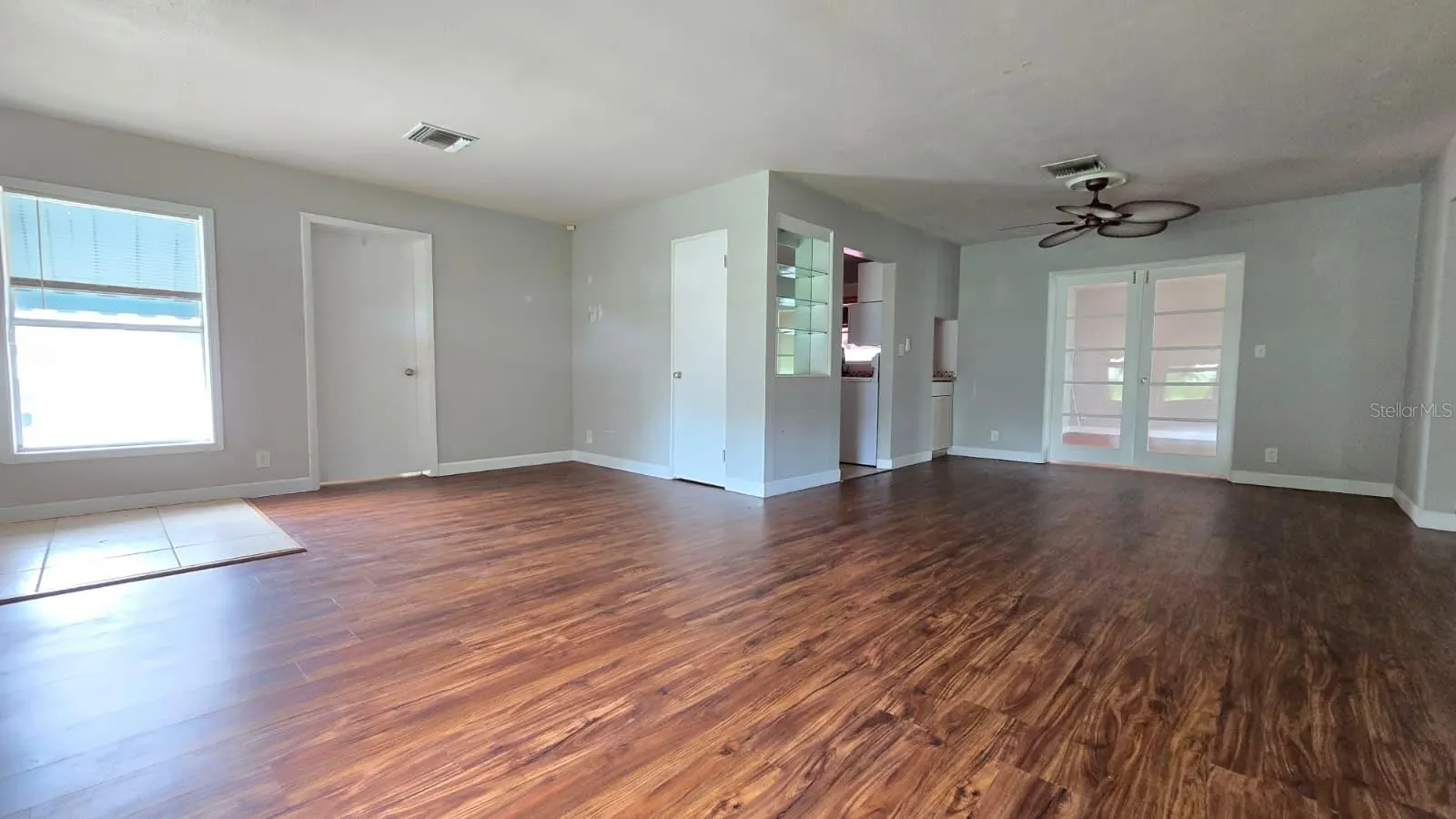 311 E WALNUT ST