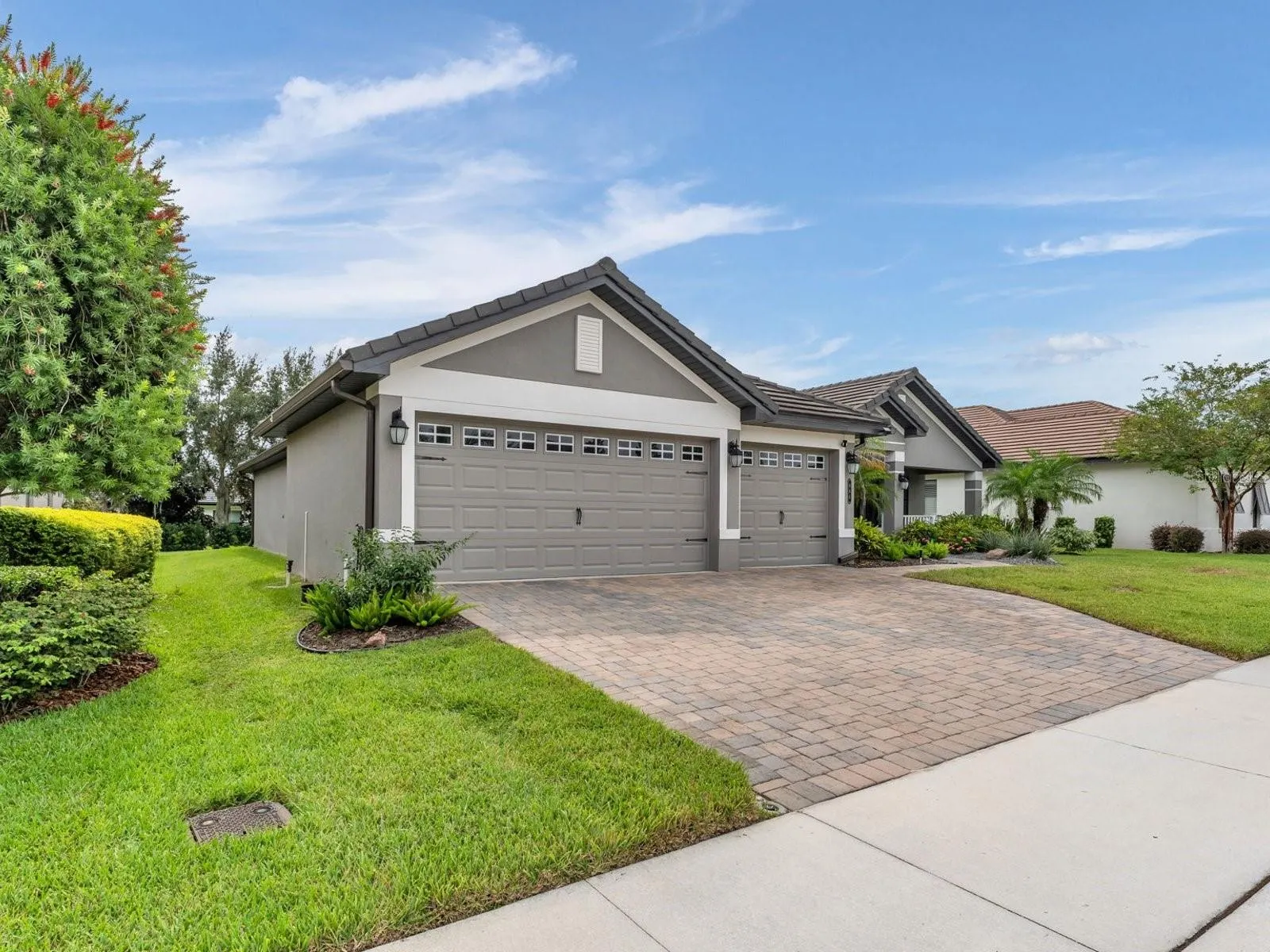 466 LAKE VISTA DR