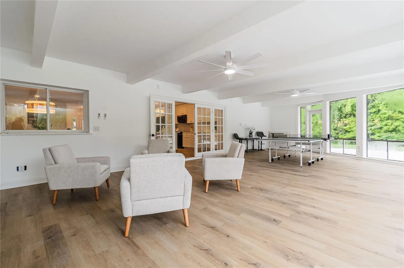 832 BROOKWOOD DR