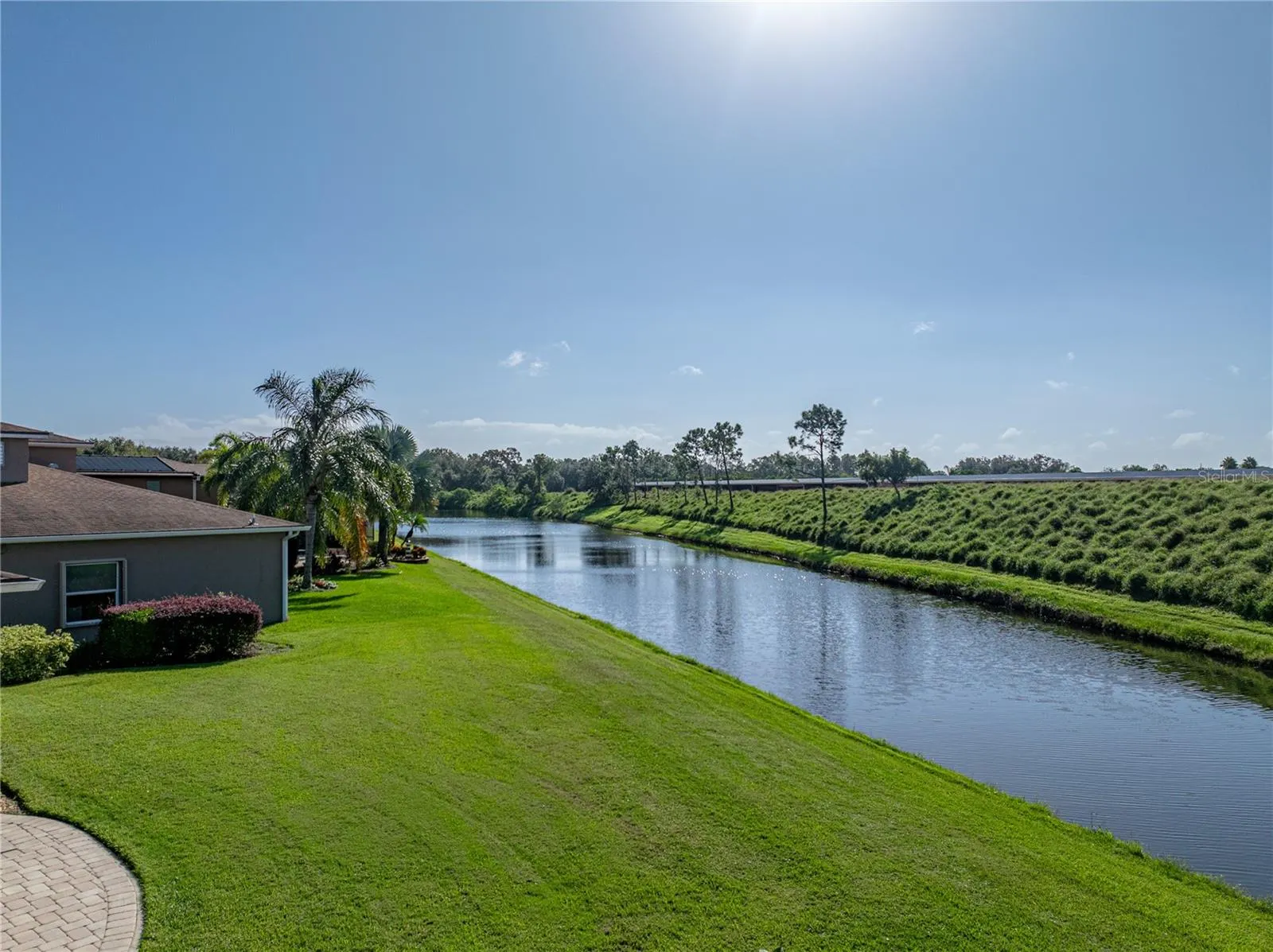 3834 LITCHFIELD LOOP