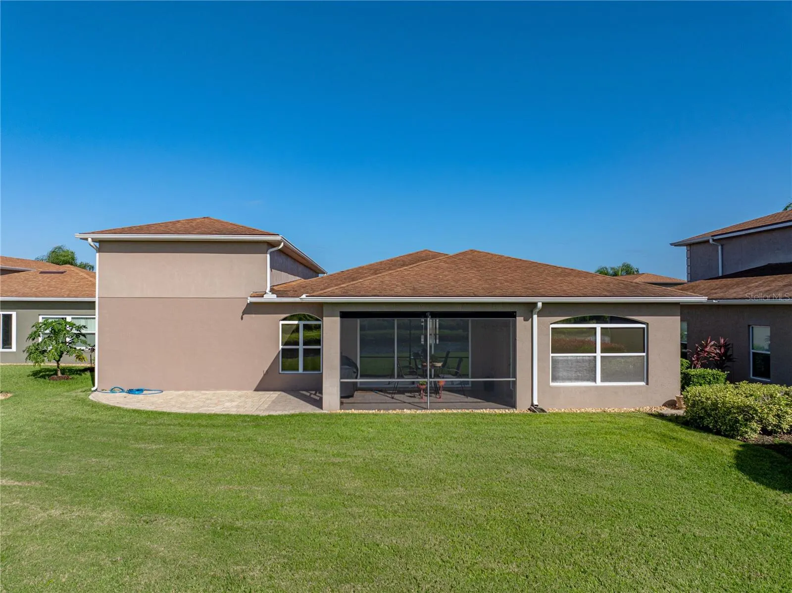 3834 LITCHFIELD LOOP