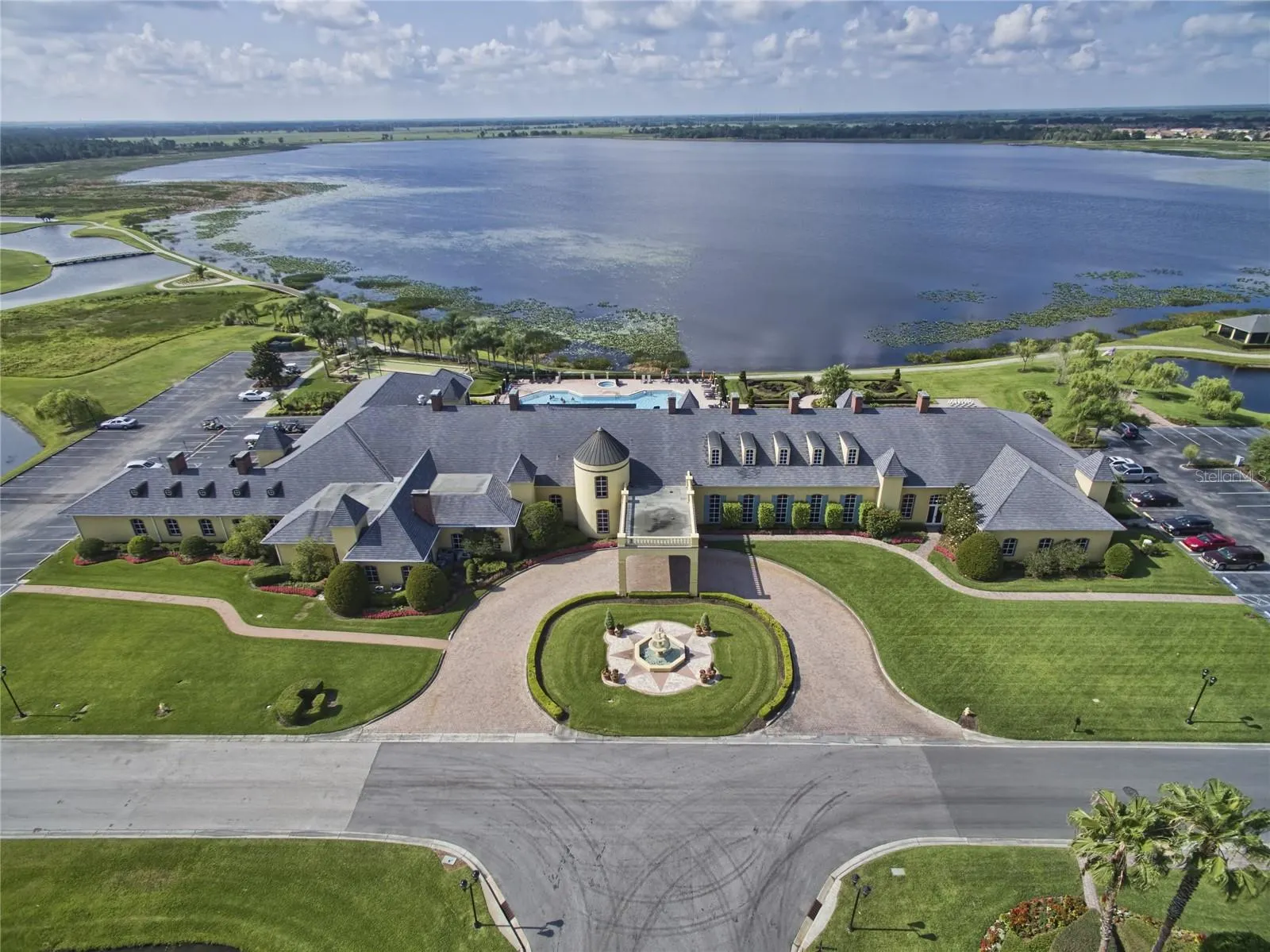 3834 LITCHFIELD LOOP