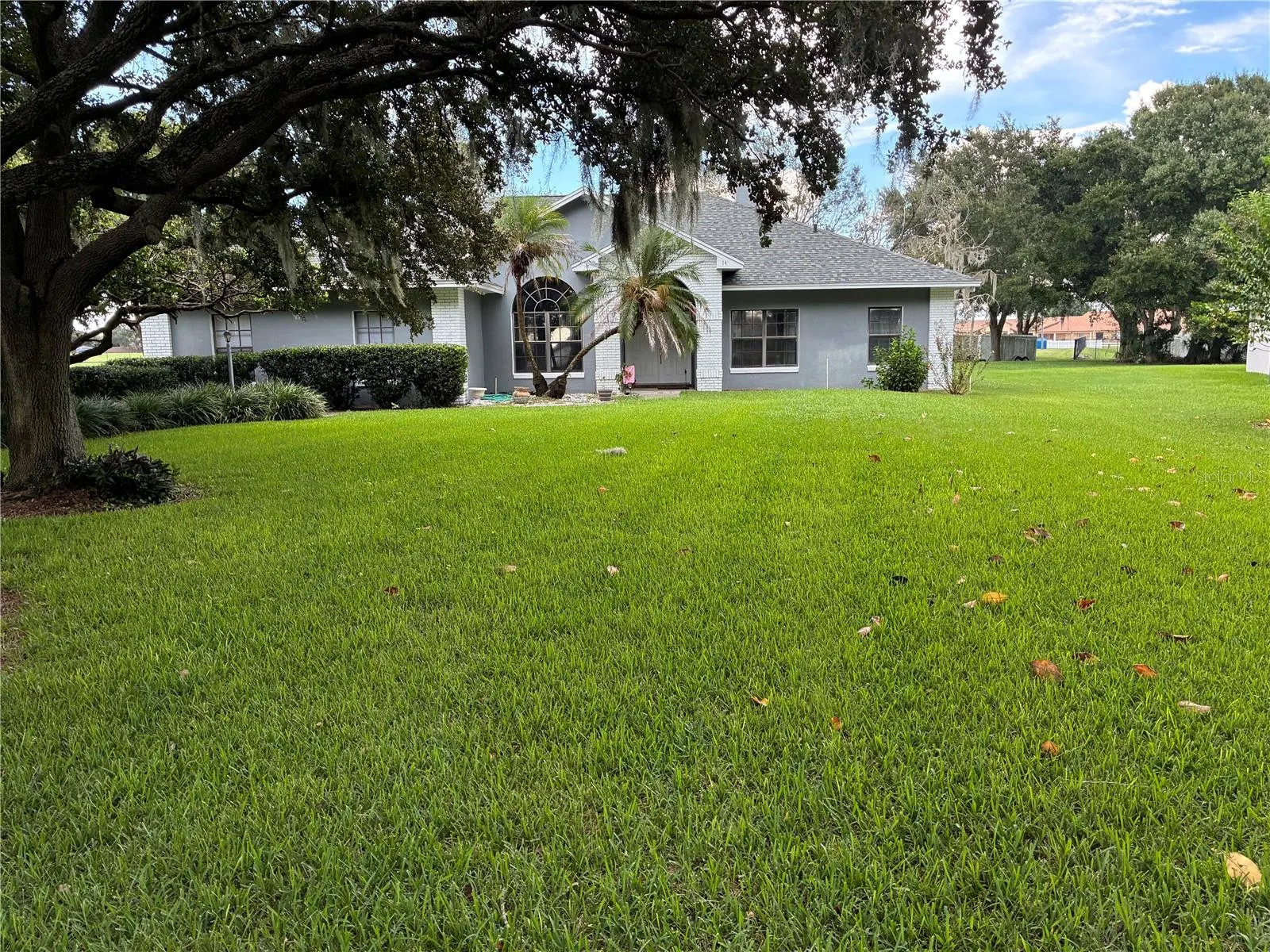 14 CRYSTAL WATERS DR