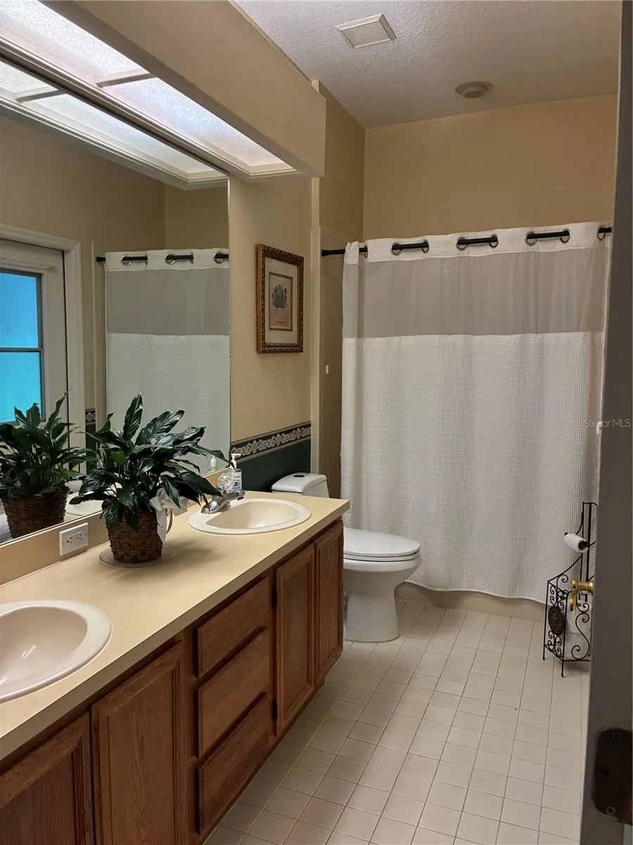 14 CRYSTAL WATERS DR