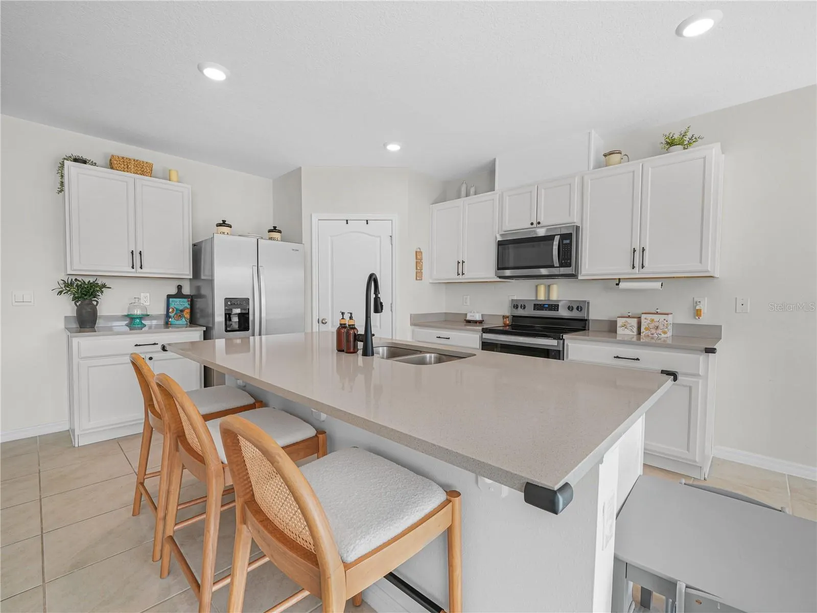 4608 OSTERO ST