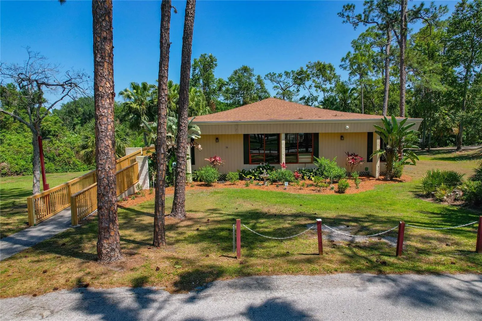 100 EL CAMINO DR #104 #104