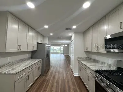 100 EL CAMINO DR #104 #104