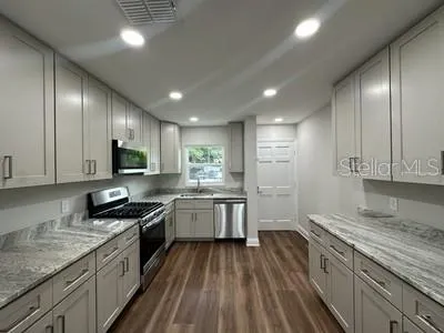 100 EL CAMINO DR #104 #104