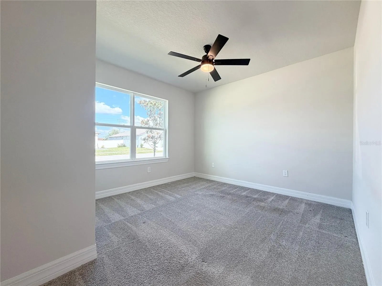 1079 MICHELANGELO LN