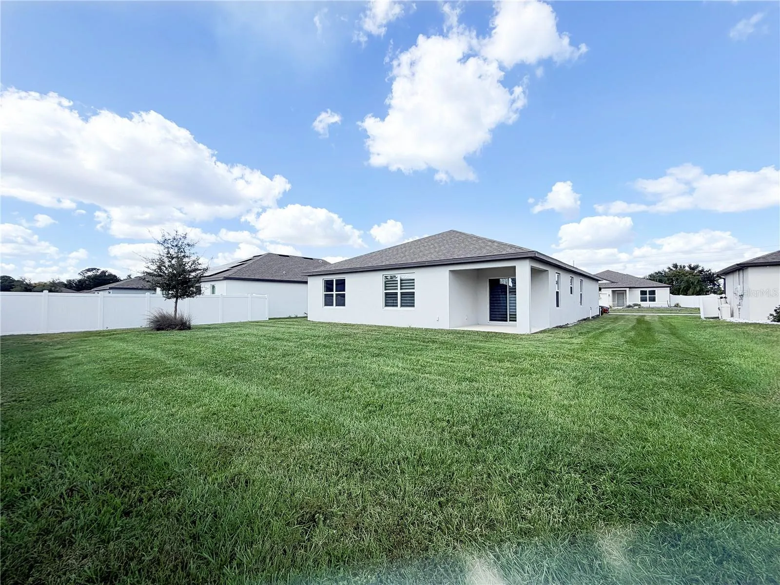 1079 MICHELANGELO LN