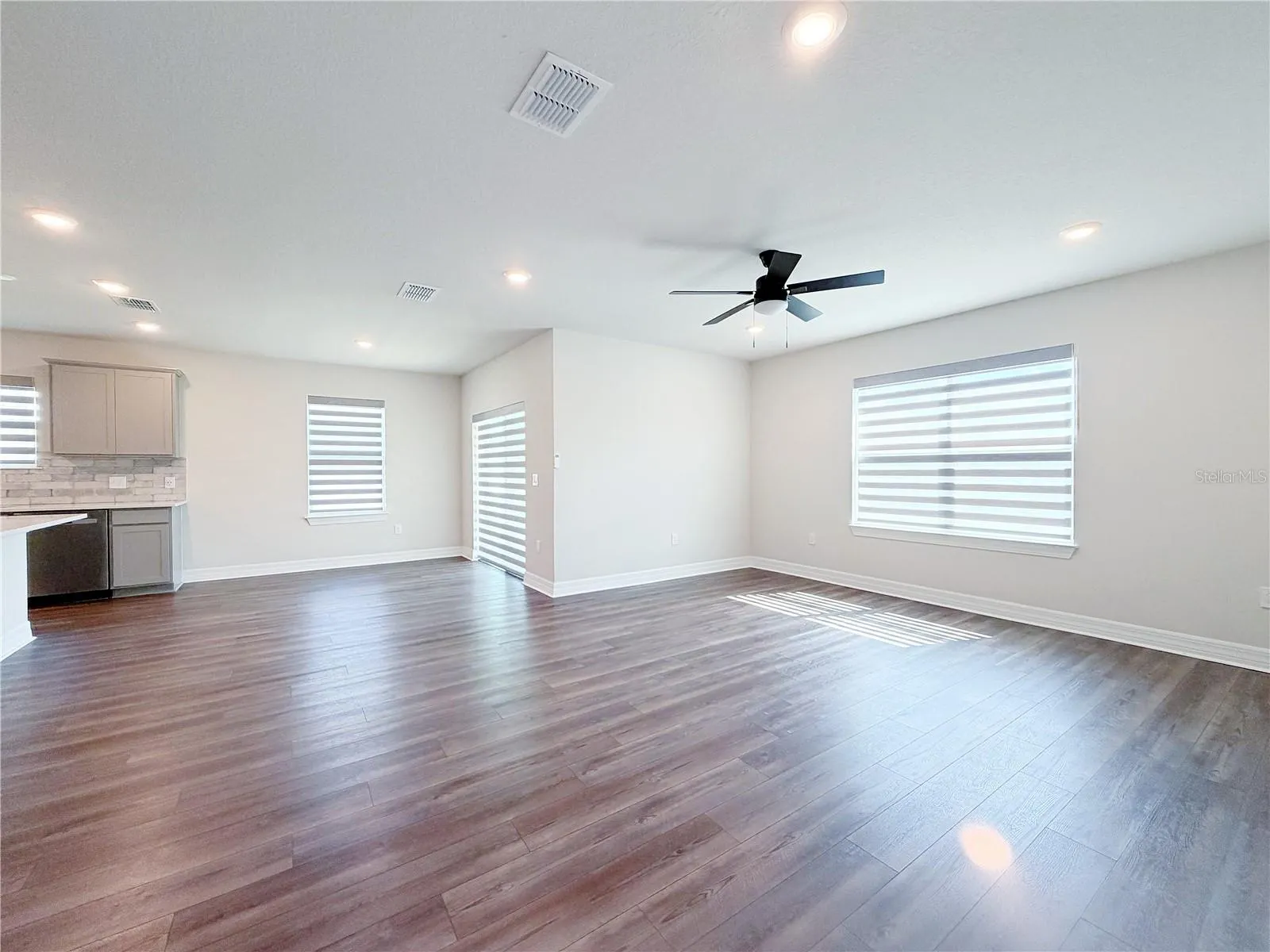 1079 MICHELANGELO LN