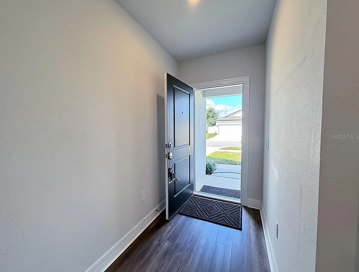 1079 MICHELANGELO LN