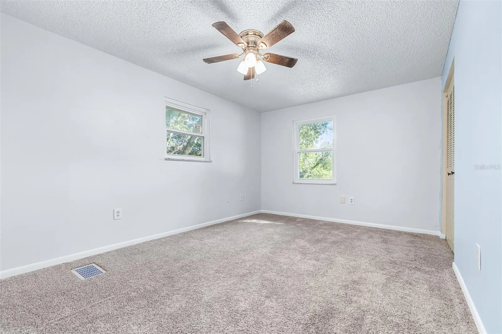 2957 N TIVOLI RD