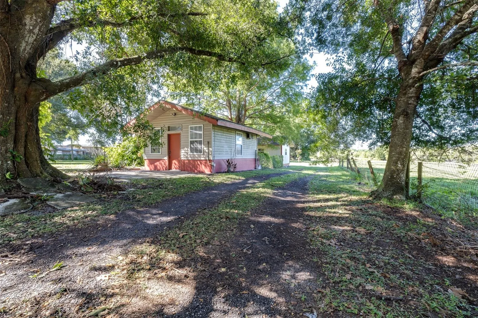 2957 N TIVOLI RD
