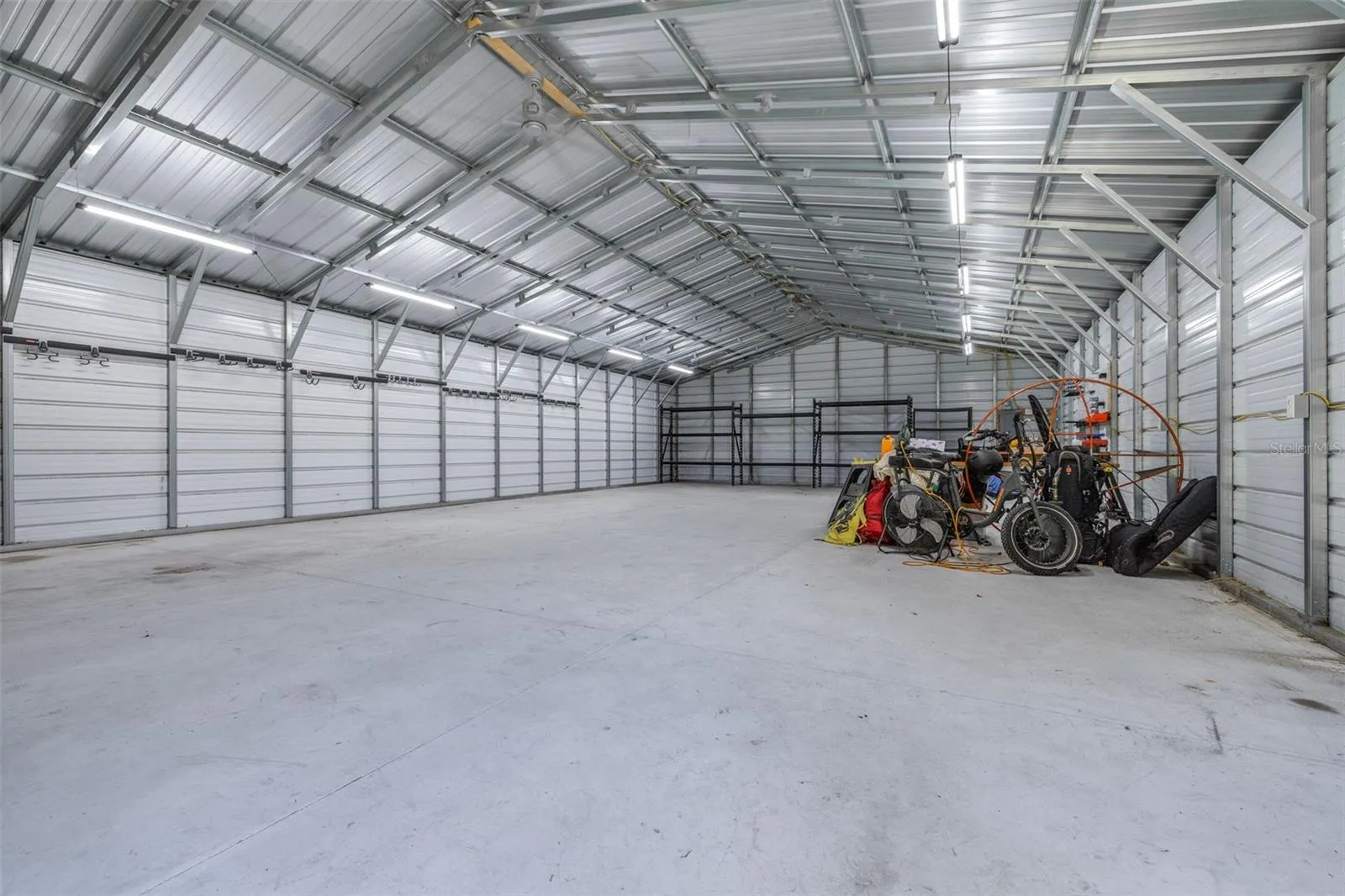 2957 N TIVOLI RD