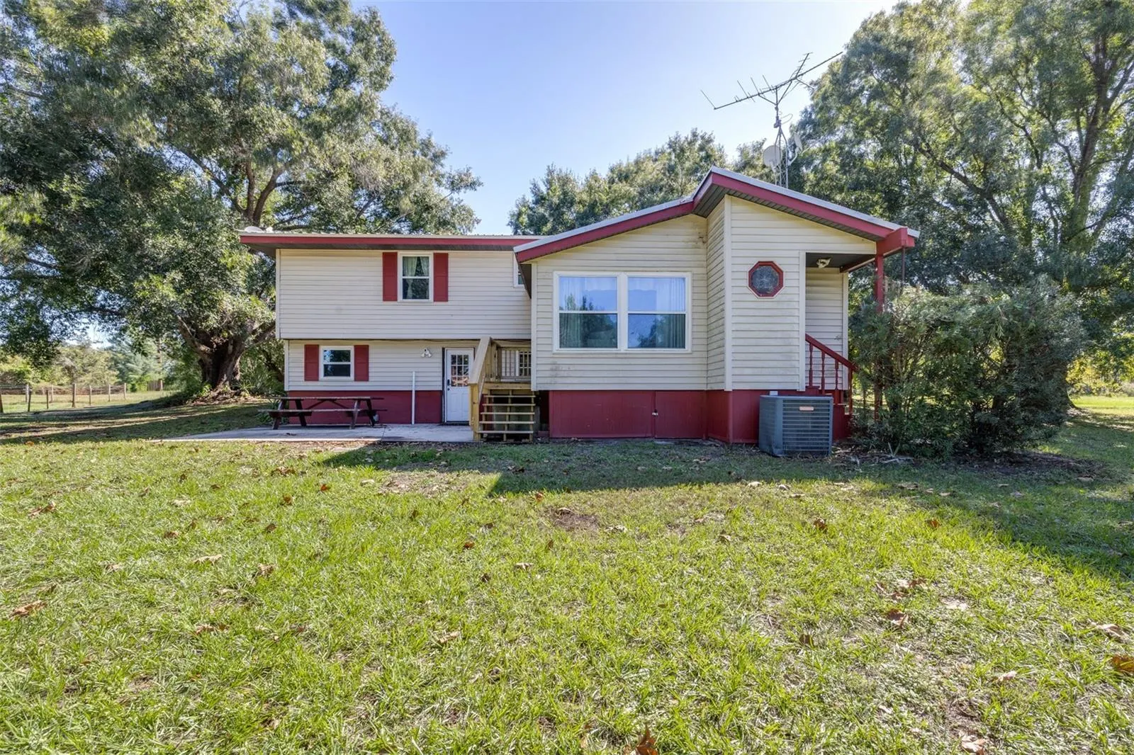 2957 N TIVOLI RD