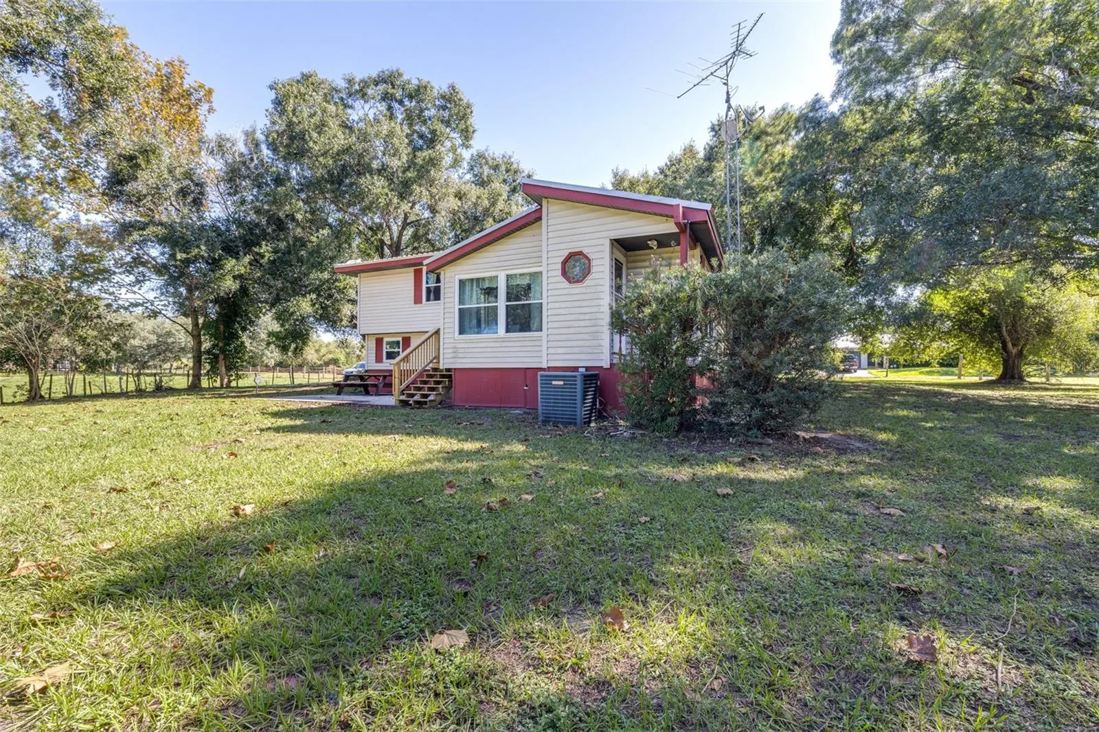 2957 N TIVOLI RD