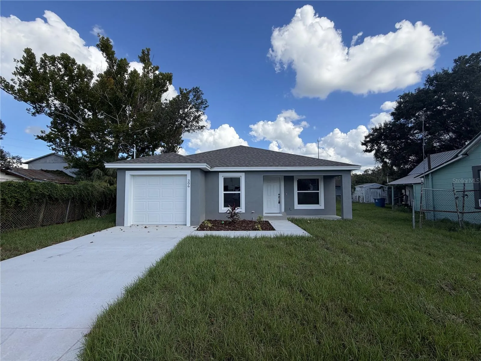 306 SW 1ST AVE