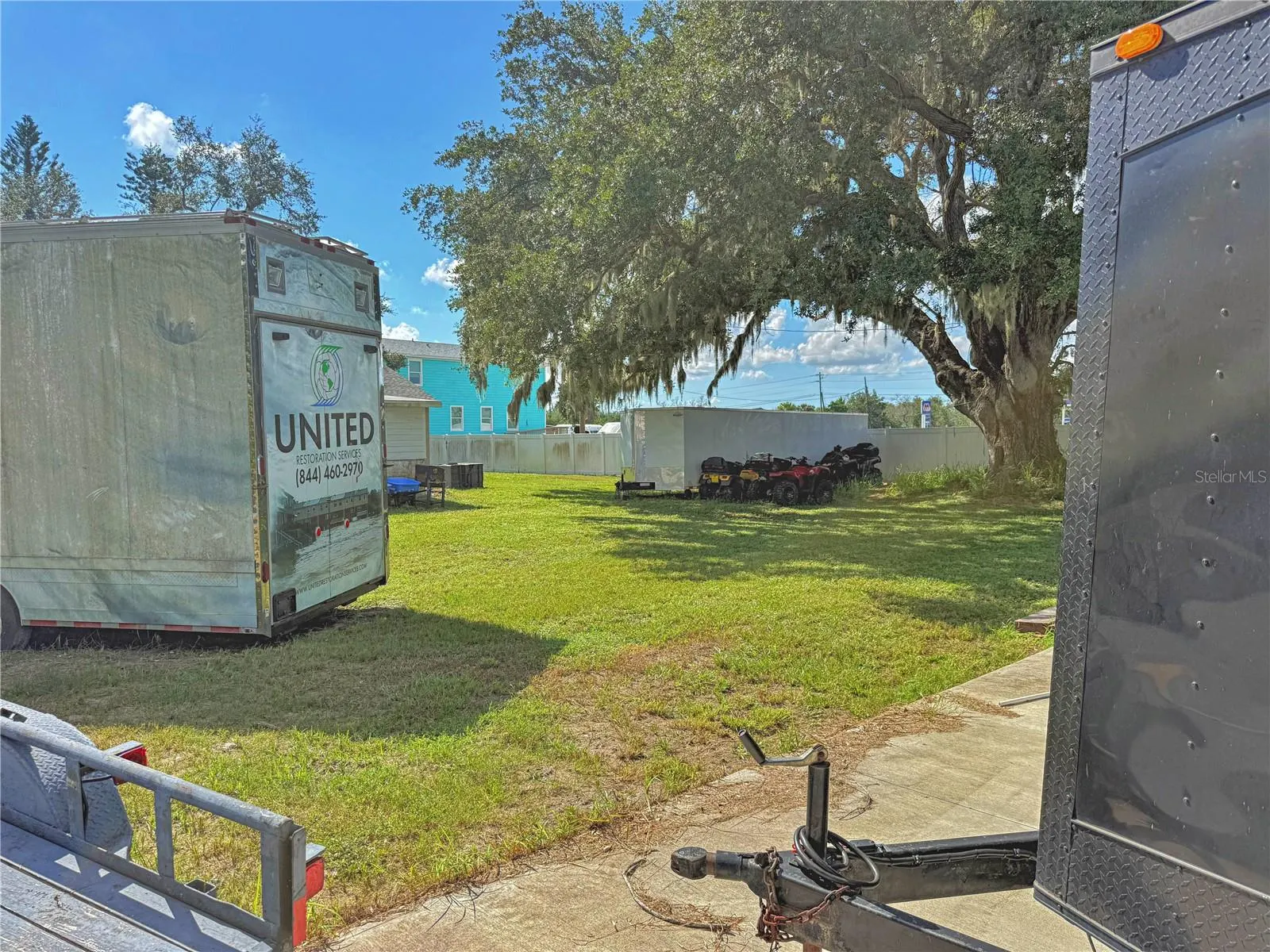 320 BAYSHORE DR